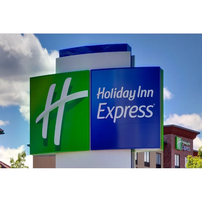 Holiday Inn Express & Suites Rock Falls by IHG 4