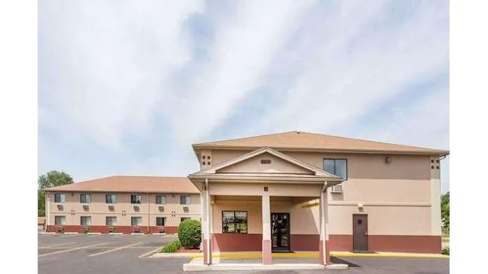 Super 8 by Wyndham Rock Falls Sterling Area 4