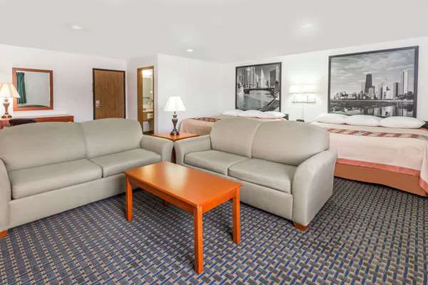 Super 8 by Wyndham Rock Falls Sterling Area 4