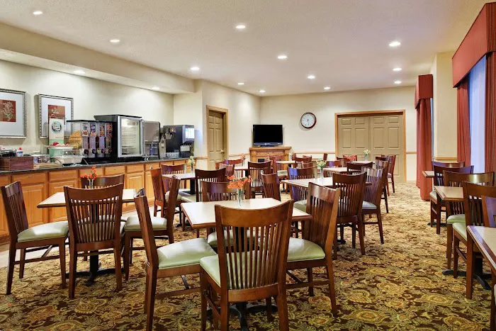 Country Inn & Suites by Radisson, Rock Falls, IL 4