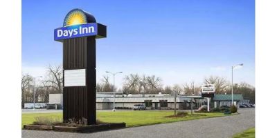Days Inn by Wyndham Rock Falls
