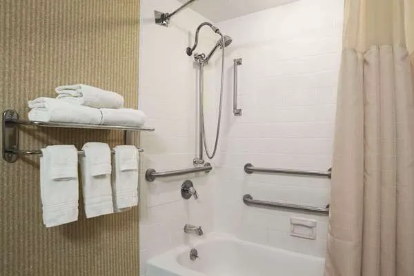 Days Inn by Wyndham Rock Falls 4