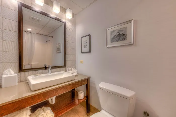Country Inn & Suites by Radisson, Crystal Lake, IL 4