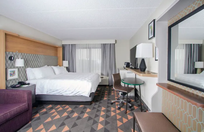Holiday Inn Chicago NW Crystal Lake Conv Ctr by IHG 4