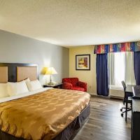 Quality Inn & Suites Woodstock near Lake Geneva