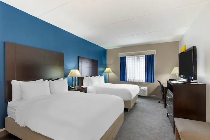 Comfort Inn & Suites Mundelein-Vernon Hills 4