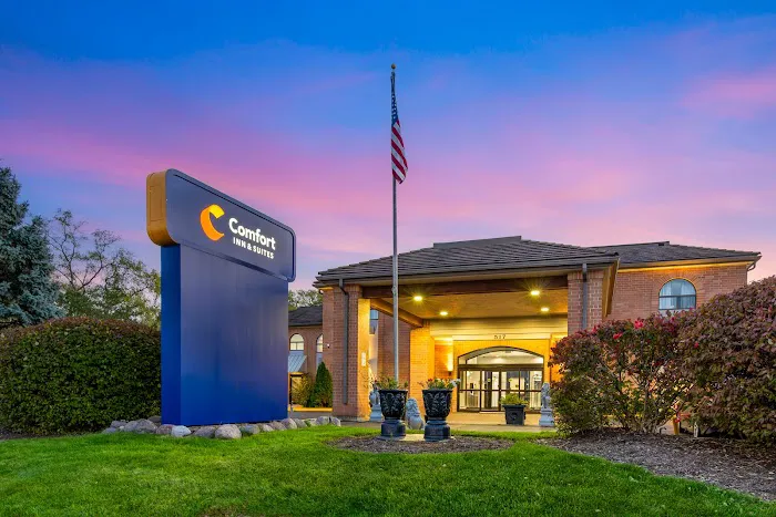 Comfort Inn & Suites Mundelein-Vernon Hills 4