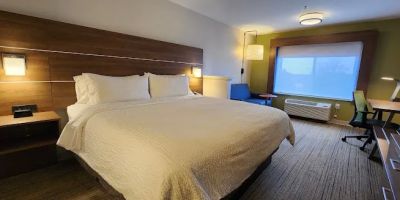 Holiday Inn Express Chicago NW-Vernon Hills
