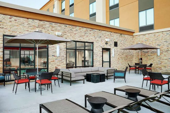 Hampton Inn & Suites Chicago/Waukegan 4