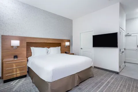 TownePlace Suites Chicago Waukegan/Gurnee 4