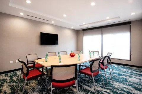 TownePlace Suites Chicago Waukegan/Gurnee 4