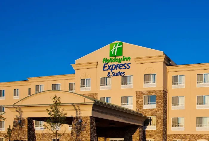 Holiday Inn Express & Suites Chicago North-Waukegan-Gurnee by IHG 4