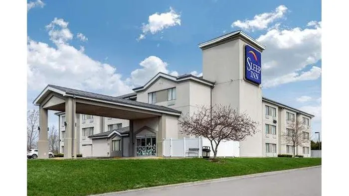 Sleep Inn near Great Lakes Naval Base 4