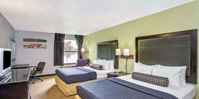 Days Inn by Wyndham Great Lakes Naval Base