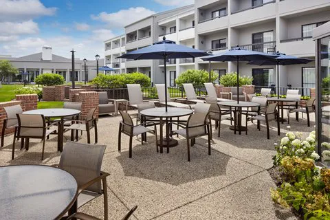 Courtyard Chicago Waukegan/Gurnee 4