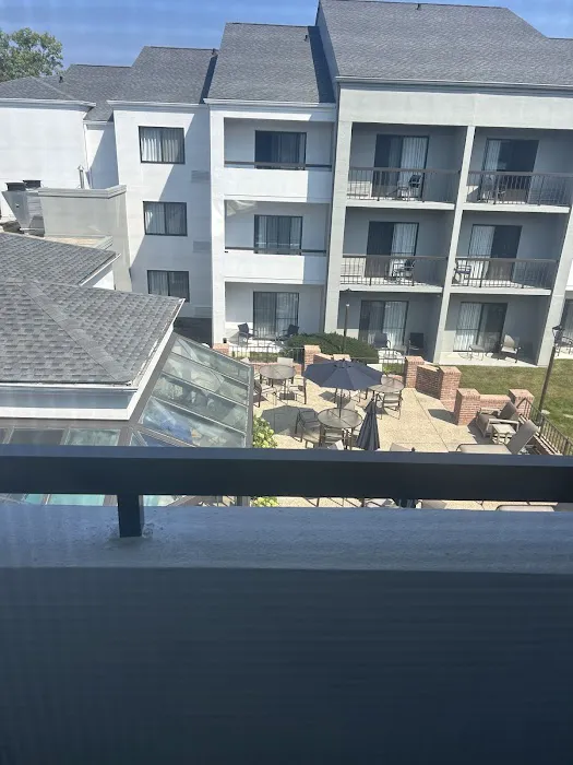 Hotel 4