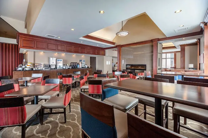 Comfort Suites 4
