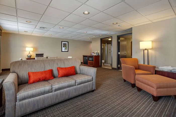 Comfort Suites 4
