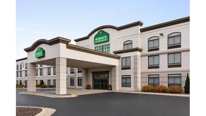 Wingate by Wyndham Green Bay/Airport 4