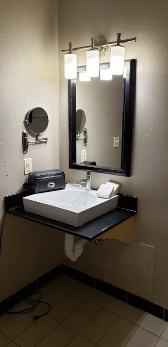 SpringHill Suites Green Bay 4