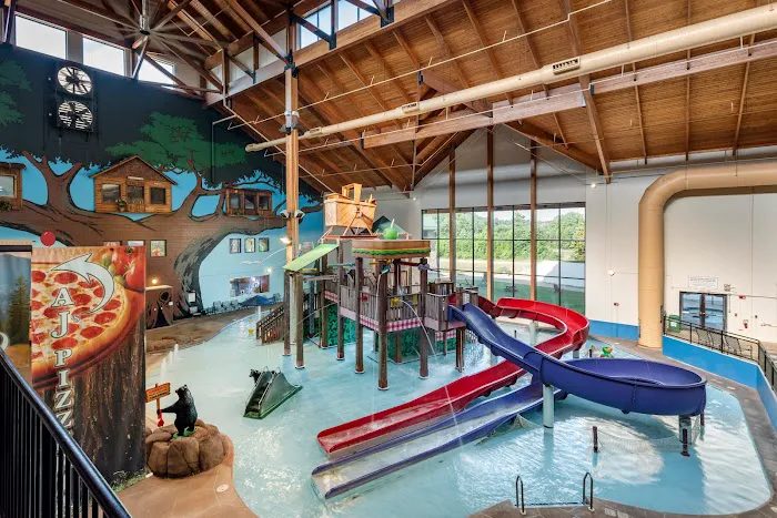 Three Bears Waterpark Resort & Convention Center, Ascend Collection Near Tomah, WI 4