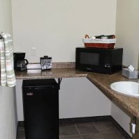Lokens Rushford Inn ico