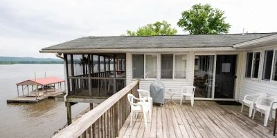 Cedar Valley Lodge