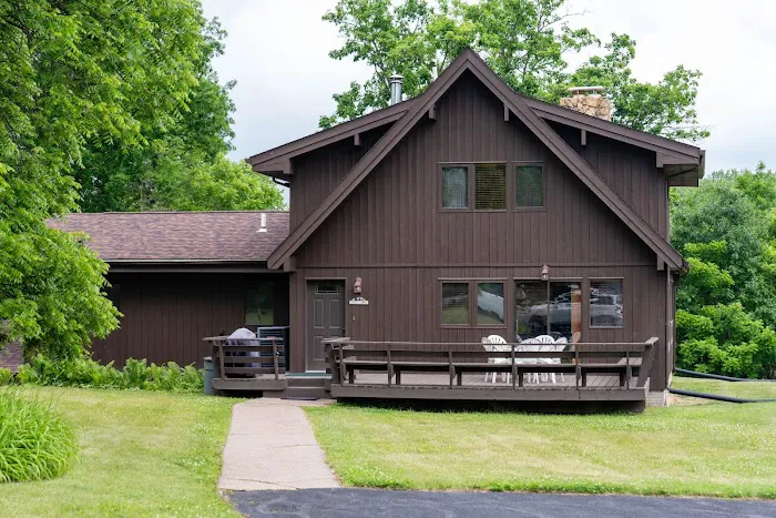 Cedar Valley Lodge 4