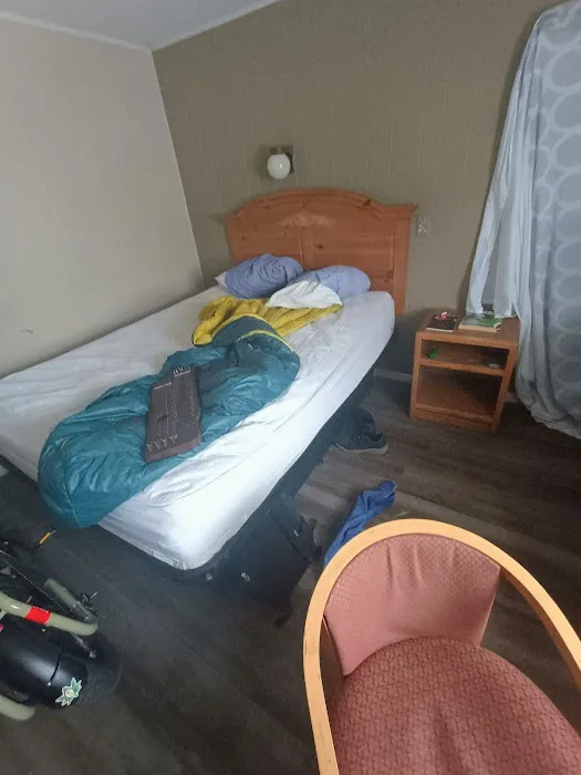 Rodeway Inn 4