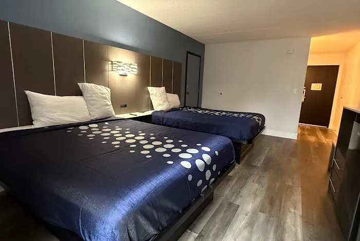 Coratel Inn and Suites By Jasper La Crosse 4