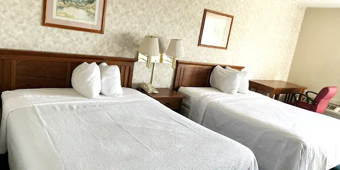 Blue Way Inn & Suites La Crosse 4