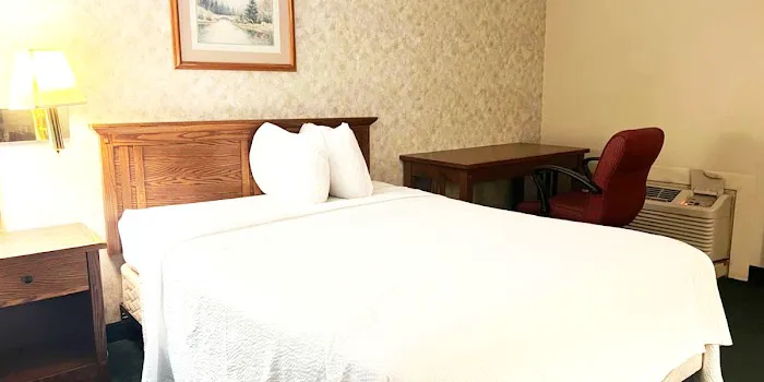 Blue Way Inn & Suites La Crosse 4
