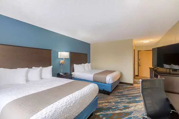 AmericInn by Wyndham Prairie du Chien 4