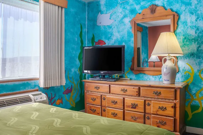 Quality Inn & Suites 4