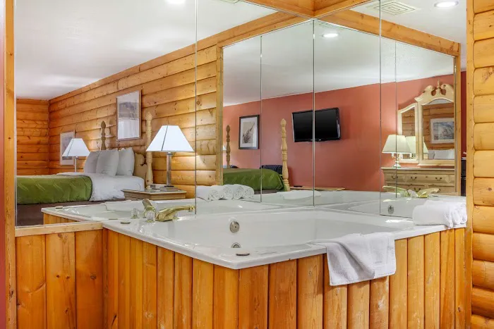 Quality Inn & Suites 4