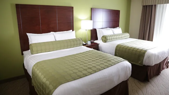 Cobblestone Inn & Suites - Marquette 4