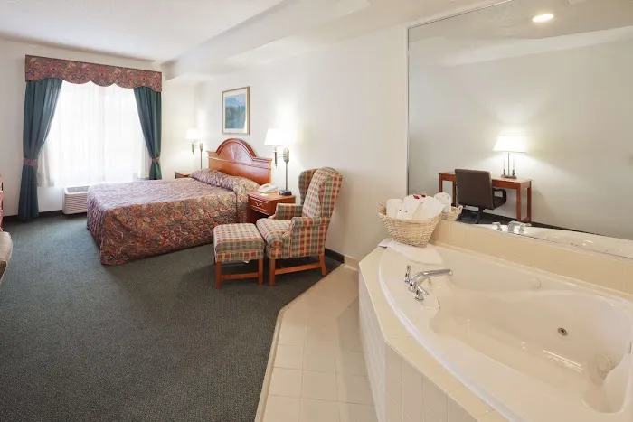 Country Inn & Suites by Radisson, Prairie du Chien 4
