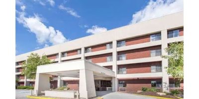Days Inn by Wyndham Davenport