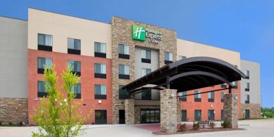 Holiday Inn Express & Suites Davenport by IHG