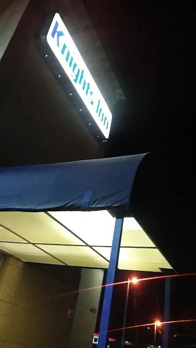 Knights Inn Davenport 4