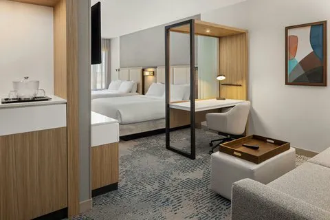 SpringHill Suites Bettendorf 4
