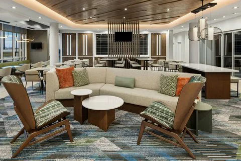 SpringHill Suites Bettendorf 4