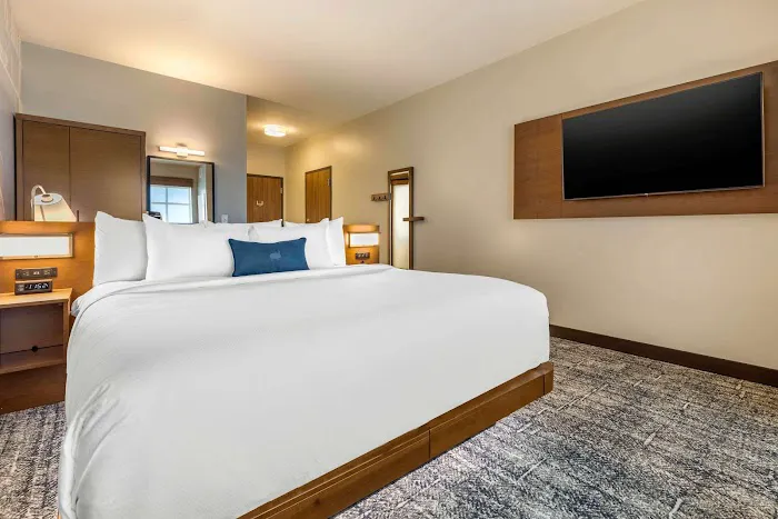 Cambria Hotel Davenport Quad Cities 4