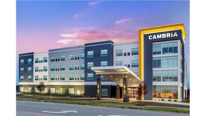 Cambria Hotel Davenport Quad Cities 4