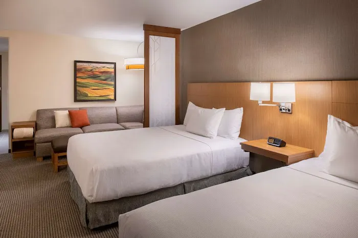 Hyatt Place East Moline / Quad Cities 4