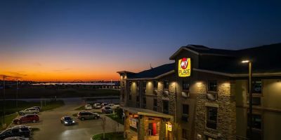 My Place Hotel - East Moline, IL