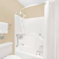 Super 8 by Wyndham East Moline ico