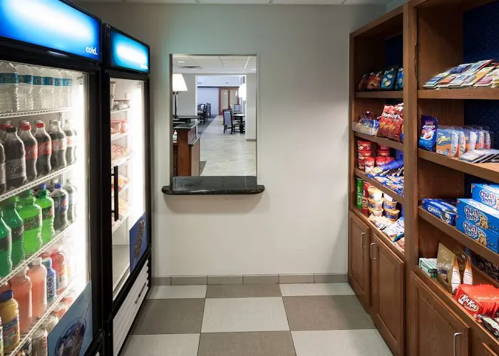 Hampton Inn & Suites Davenport 4