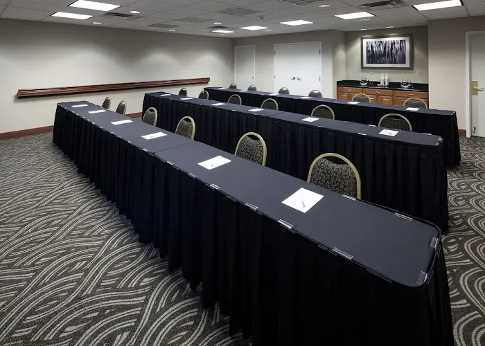 Hampton Inn & Suites Davenport 4