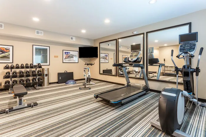 Candlewood Suites Davenport by IHG 4